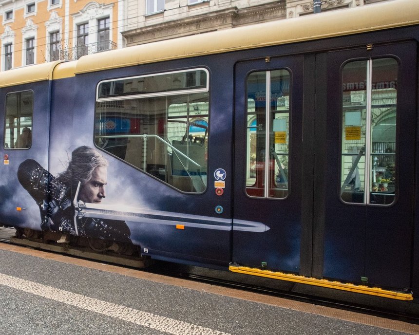 Tramwaj z Wiedźminem fot. Paweł Łacheta